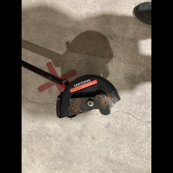 Lot # 1429 CRAFTSMAN Cordless String Trimmer $95