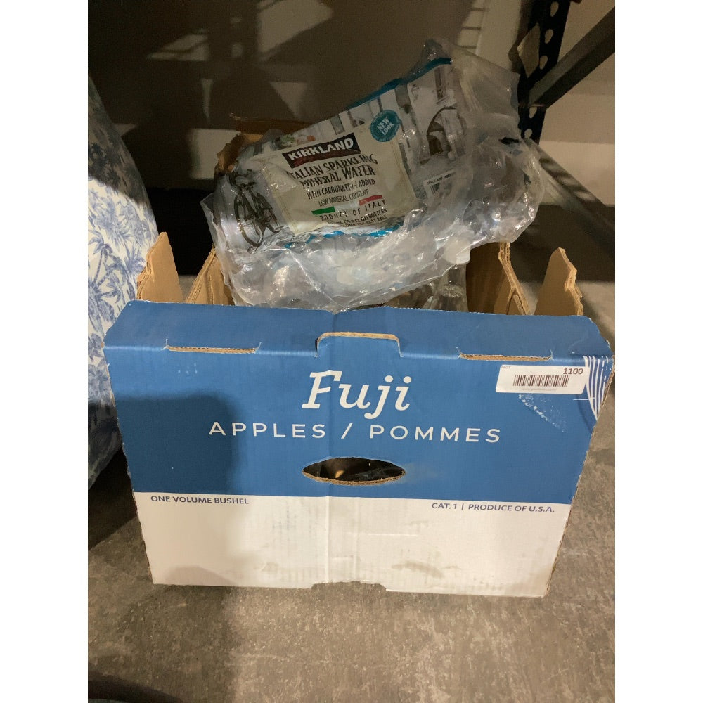 Lot # 1100 Kirkland Signature Sparkling Drinking Water $45.98