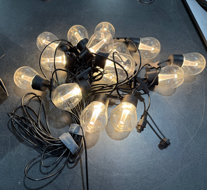 Govee 48-ft Plug-in Clear Indoor/Outdoor String Light with 15 Multicolor -Light LED Globe Bulbs Bluetooth Compatibility Wi-Fi Compatibility (Used)