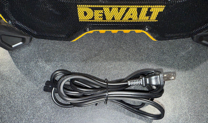 DEWALT Bluetooth Jobsite Radio (Used)