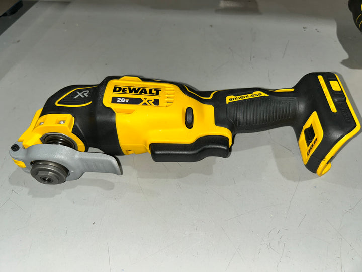 Herramienta multiusos oscilante inalámbrica Dewalt 20V MAX XR de 3 velocidades y sin escobillas (solo herramienta) (caja abierta)