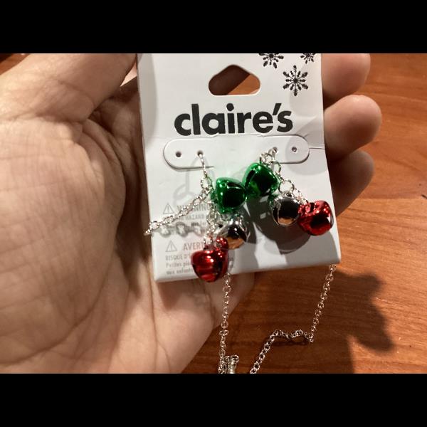 Lot # 21 Claires Jingle Bell Fashion Jewelry Set $15