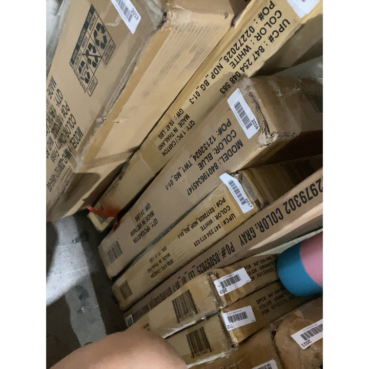 Lot # 2016 Flash Furniture Headboard $140.06