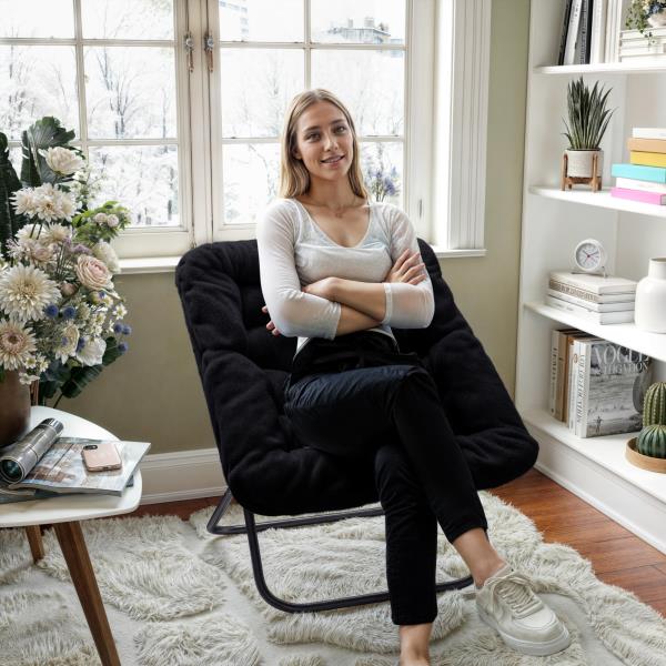 Lot # 1438 Flash Furniture Chair $94.00