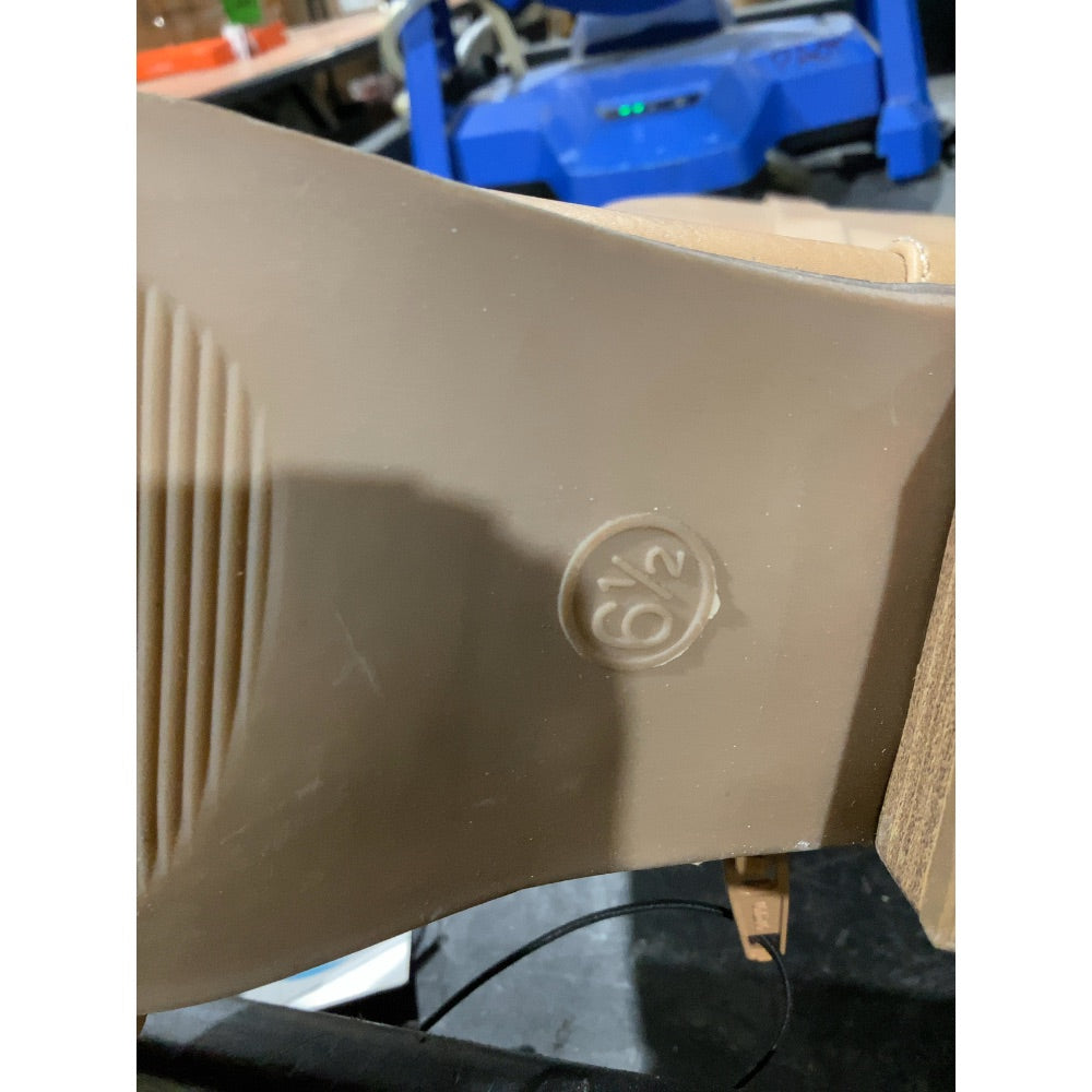 Lot # 558 Universal Thread Sommer Western Boots $45.00