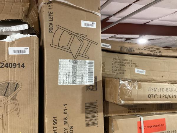 Lot # 1665 Flash Furniture 2pk Standard Folding Chair $151