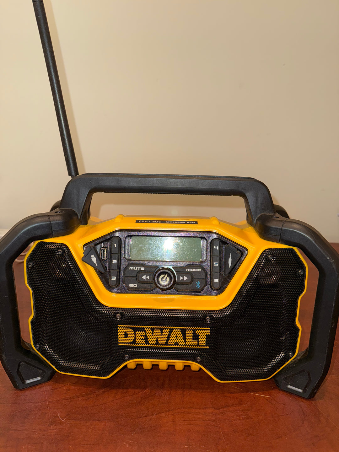 DEWALT Bluetooth Jobsite Radio (Used)