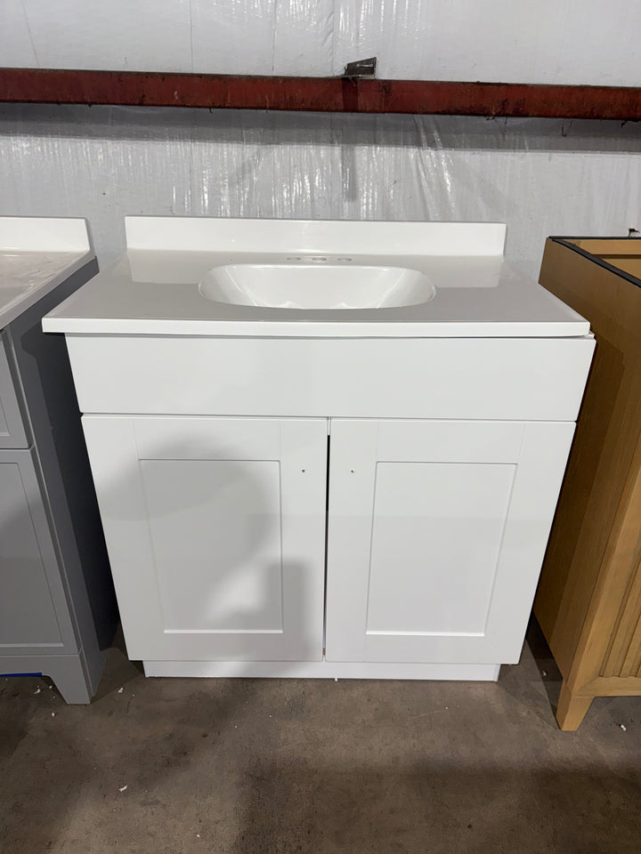 Project Source Dover 30-in True White Single sink Bathroom Vanity with White Cultured marble Top (Open Box)