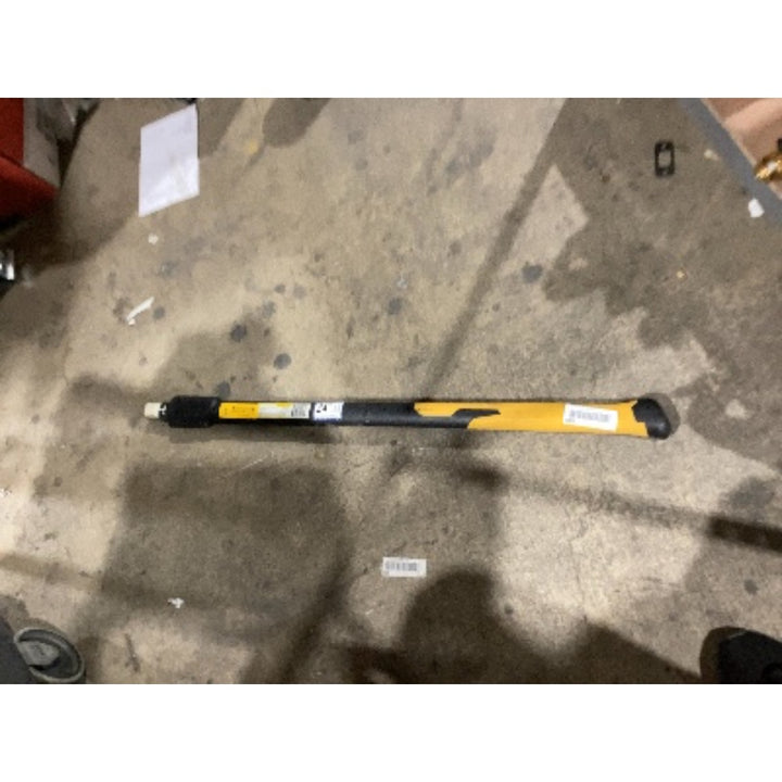 Lot # 669 Ames True Temper 34-inch Fiberglass Handle $25