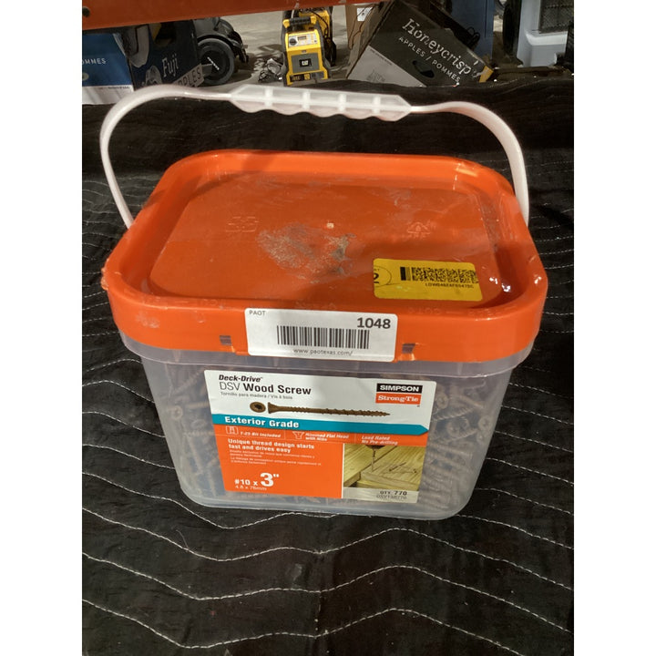 Lot # 1048 Simpson Strong-Tie Deck-Drive DSV Wood Screw - Exterior Grade, #10 x 3" - 770 Count Bucket
