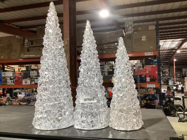 Lot # 2023 NUOBESTY LED Light Up Christmas Tree (3 Pc)