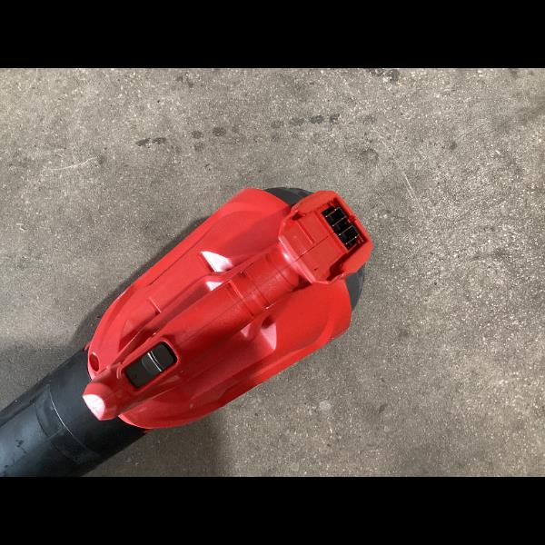 Lot # 1276 CRAFTSMAN CMBL700 Cordless Leaf Blower $119.00