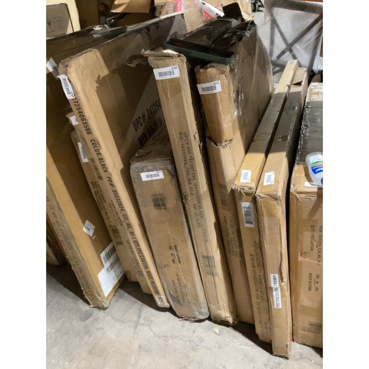 Lot # 2030 Flash Furniture Unisex Patio Table $134.00