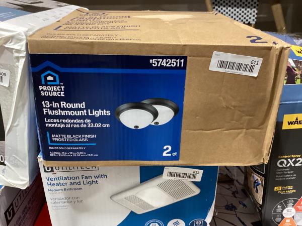 Lot # 611 Project Source 13-in Round Flushmount Light $45