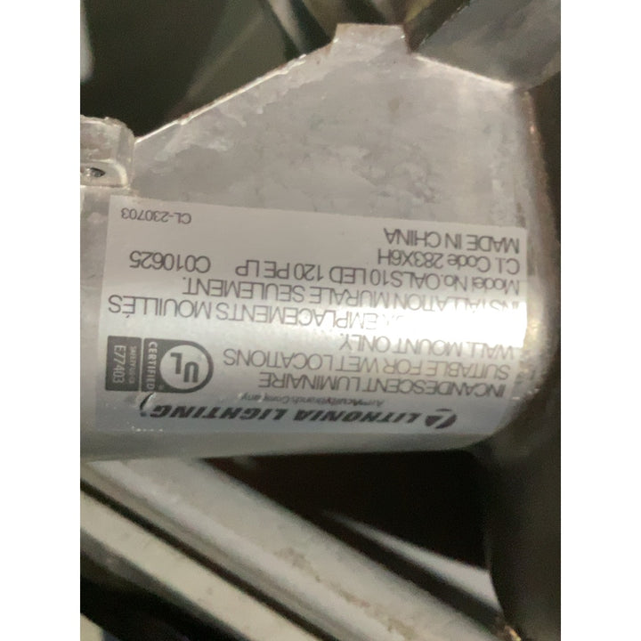 Lot # 836 Lithonia Lighting OALS10LED120PELP Luminaire $65.00