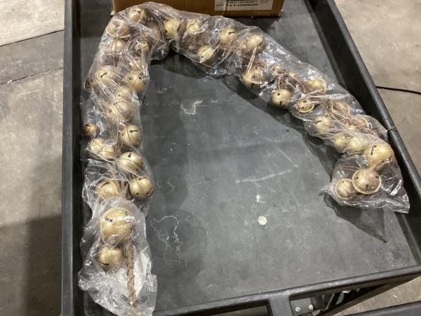 Lot # 818 Rusted Bell Garland $35