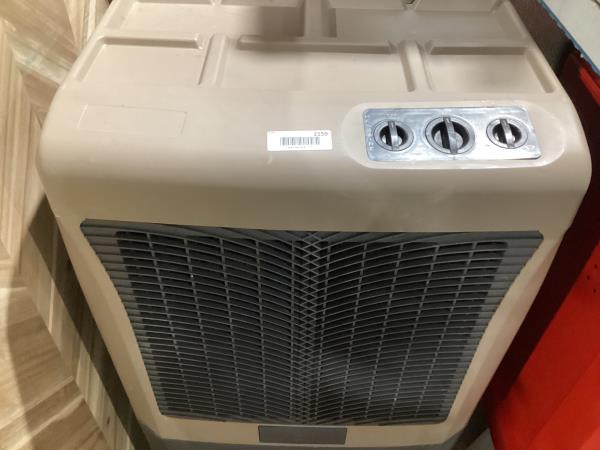 Lot # 2159 Hessaire 3100-CFM 3Speed Portable Evaporative Cooler $428