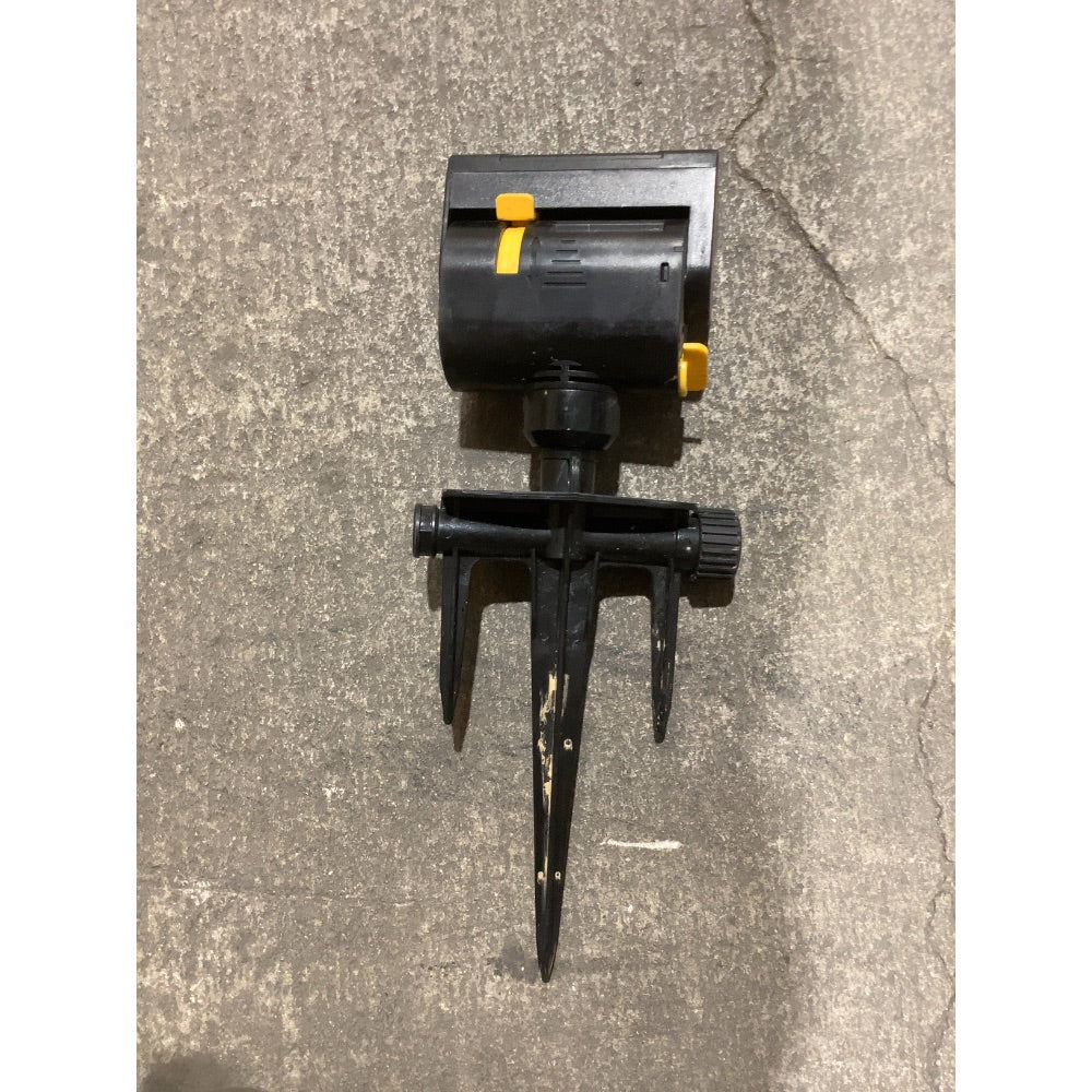 Lot # 1380 Melnor Stationary Sprinkler $15.00