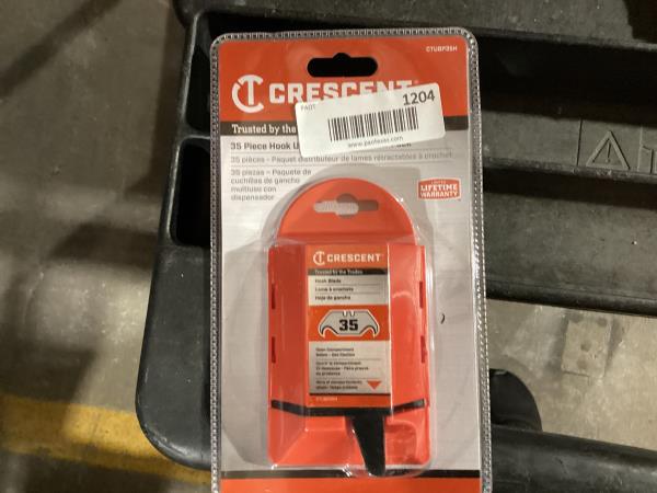Lot # 1204 Crescent Carbon Steel Hook Utility Razor Blade (35-Pack)