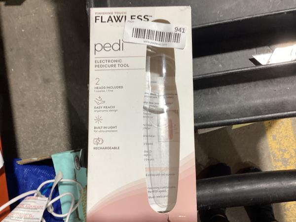 Lot # 941 Finishing Touch Flawless Pedi