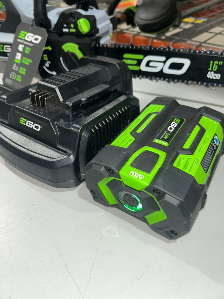 Motosierra EGO de 56 voltios, 16 pulgadas, batería de 2,5 Ah (batería y cargador incluidos) (usada)