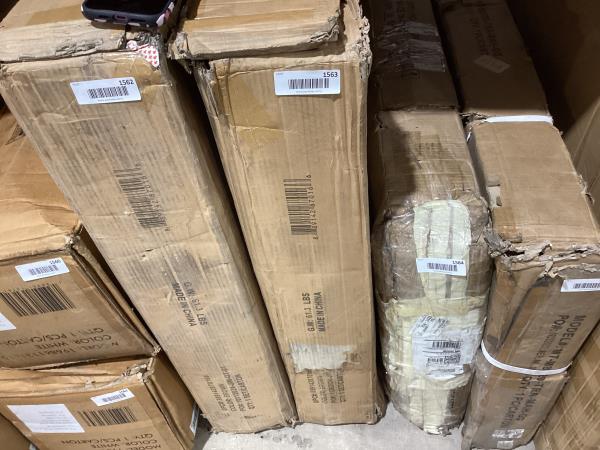 Lot # 1563 Flash Furniture 6-Piece Patio Dining Set $277