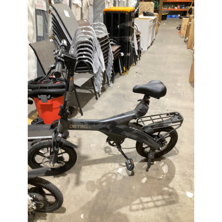 Lot # 2386 Jetson E-Bike $45.00