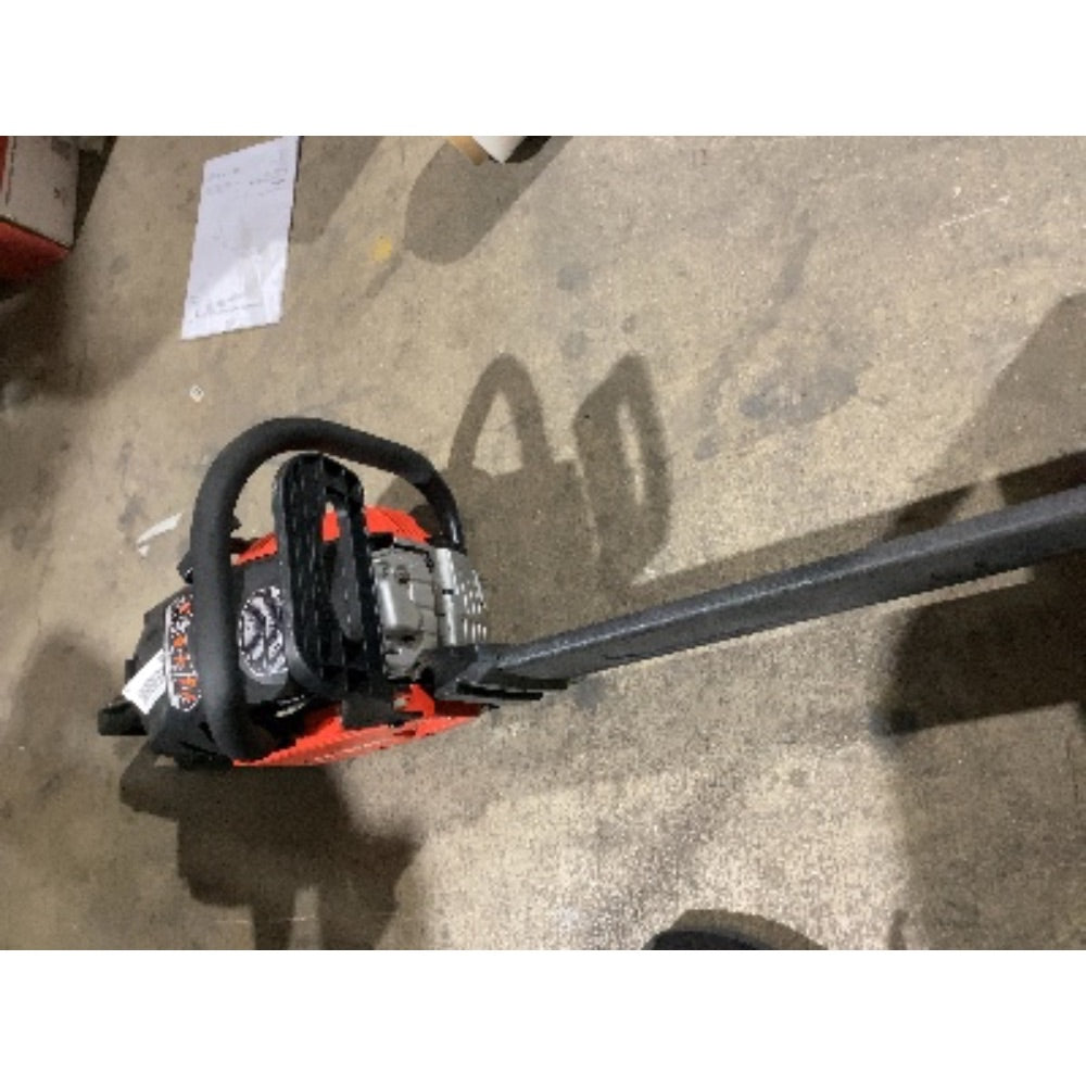 Lot # 667 CRAFTSMAN 18-inch Gas Chainsaw - $199