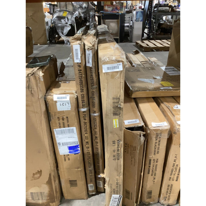 Lot # 2091 Flash Furniture Patio Dining Table $133