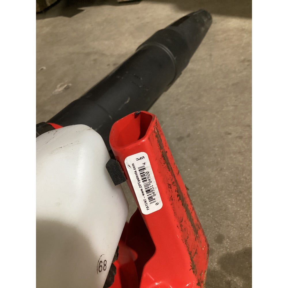 Lot # 1435 CRAFTSMAN Gas Leaf Blower, Powerful Handheld Design, Red and Black
