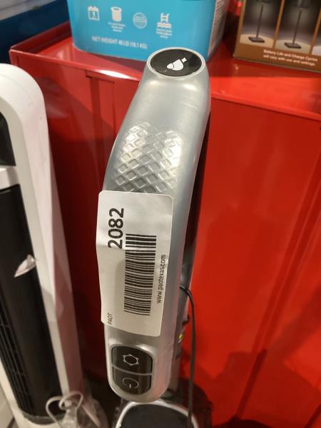 Lot # 2082 BLACK+DECKER Cordless Wet/Dry Stick Vacuum $149