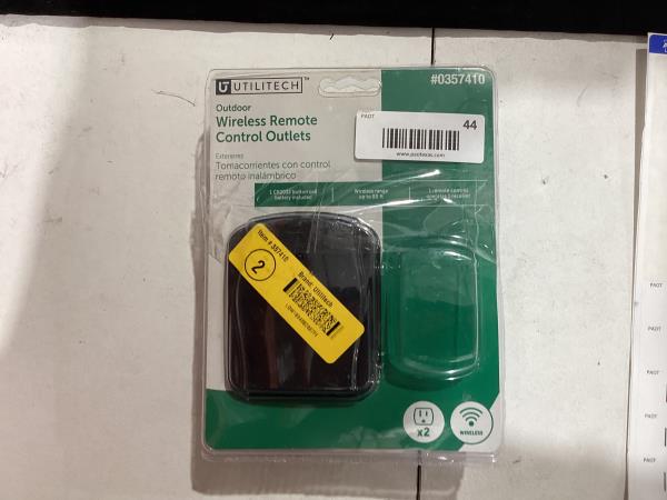 Lot # 44 Utilitech 13amp Remote Control Light Switch
