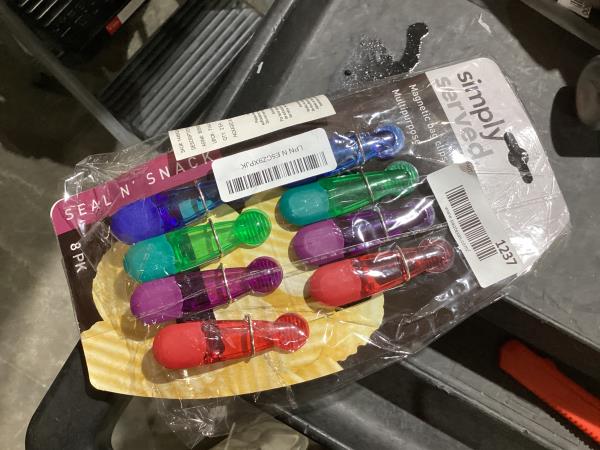 Lot # 1237 Simply Served Seal N Snack Magnetic Chip Clips, Multi-Purpose Bag Grips for Kitchen Storage, Keep Pantry Foods Fresh, Assorted Neutral Colors, 16 Count