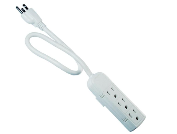 Lot # 958 6-Outlet Power Strip Surge Protector