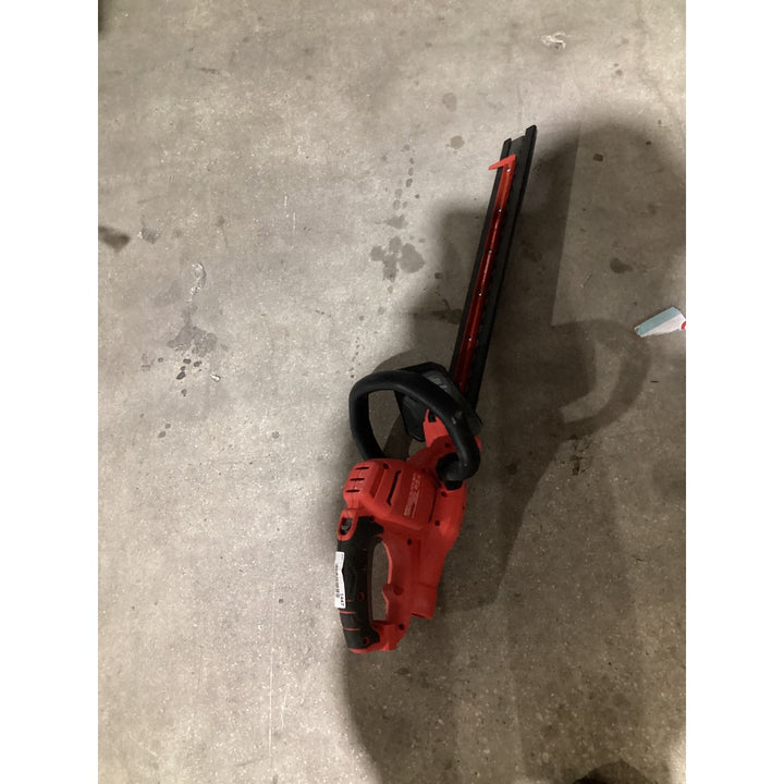 Lot # 1447 CRAFTSMAN CMHTS8022 Electric Hedge Trimmer, 22-inch Blade, 3.8 Amp, Red and Black