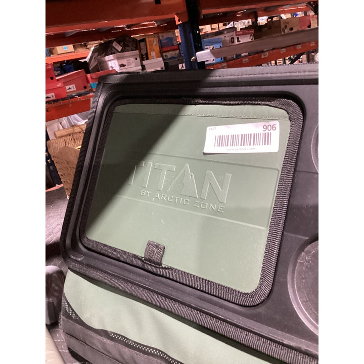 Lot # 906 TITAN BY ARCTIC ZONE Solid Coolers $45