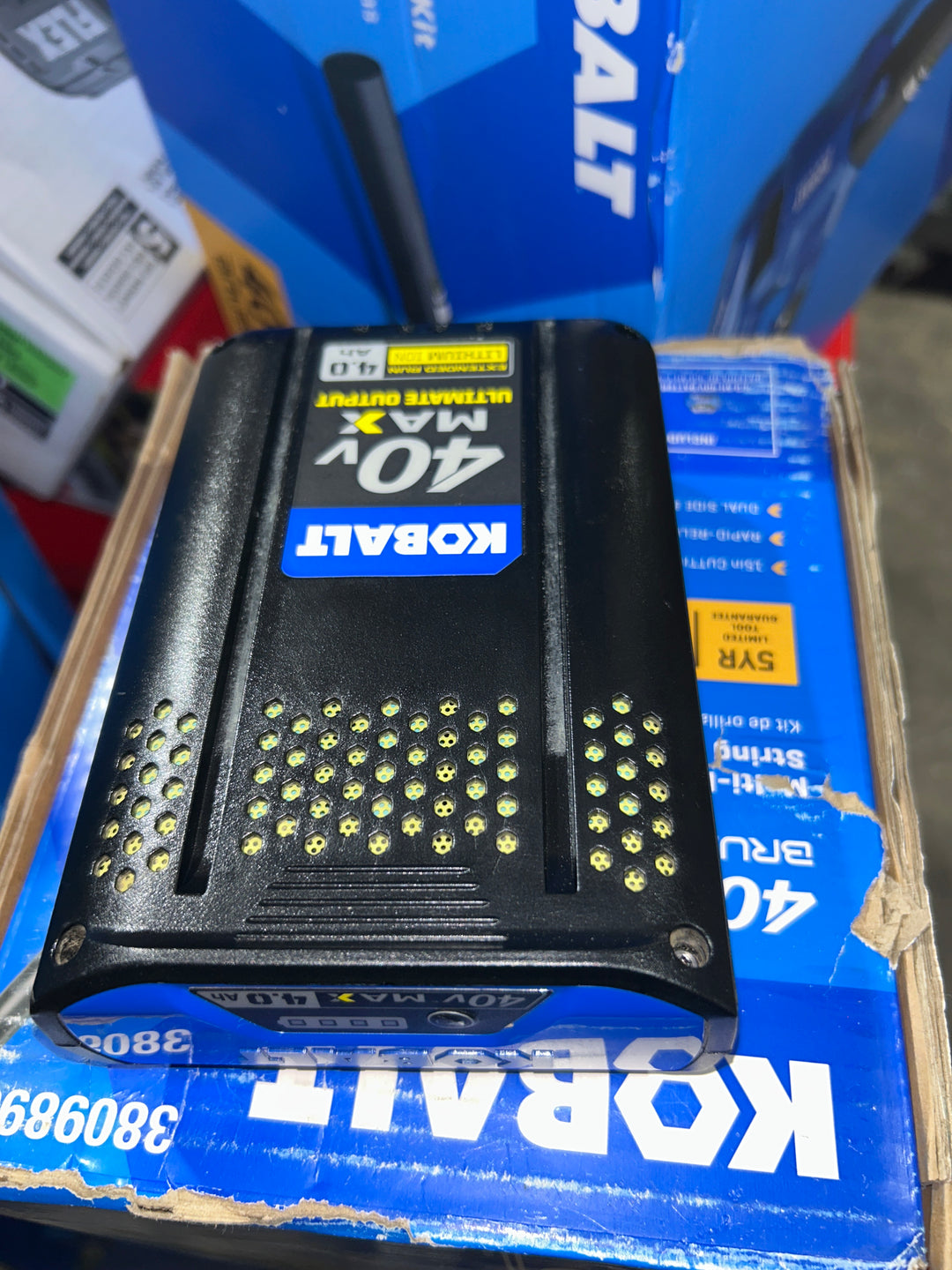 Soplador de hojas portátil a batería Kobalt Gen4 de 40 voltios, 520 CFM, 120 MPH, 4 Ah (batería y cargador incluidos) (caja abierta)