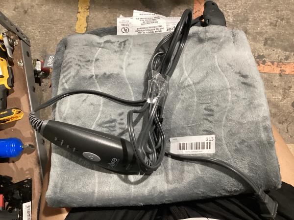 Lot # 313 pure heat blanket $77