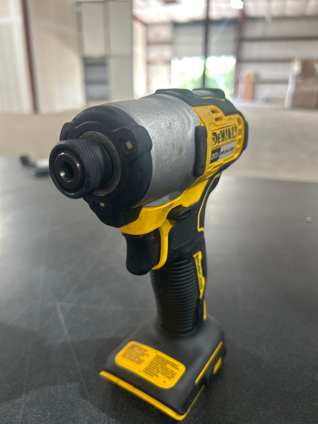 DEWALT 20-volt max 1/4-in Brushless Cordless Impact Driver (Battery Not Included and Charger Not Included ) (USED) (baretool)