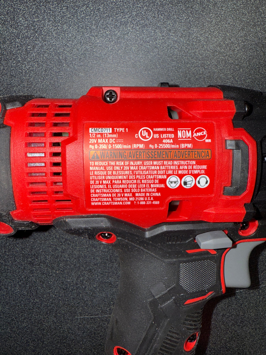 Taladro percutor inalámbrico CRAFTSMAN V20 de 1/2 pulg. y 20 voltios máx., variable (incluye 1 batería y cargador) (caja abierta)