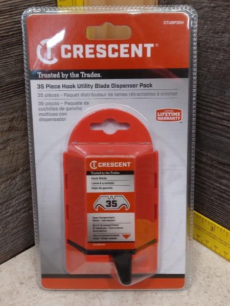 Lot # 1204 Crescent Carbon Steel Hook Utility Razor Blade (35-Pack)