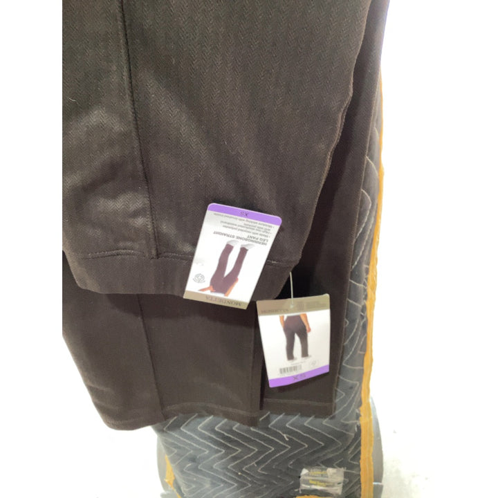 Lot # 959 COMFORT FIT Pants $21.00