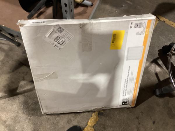 Lot # 461 20x20in Steel White Sidewall/Ceiling Filter $47
