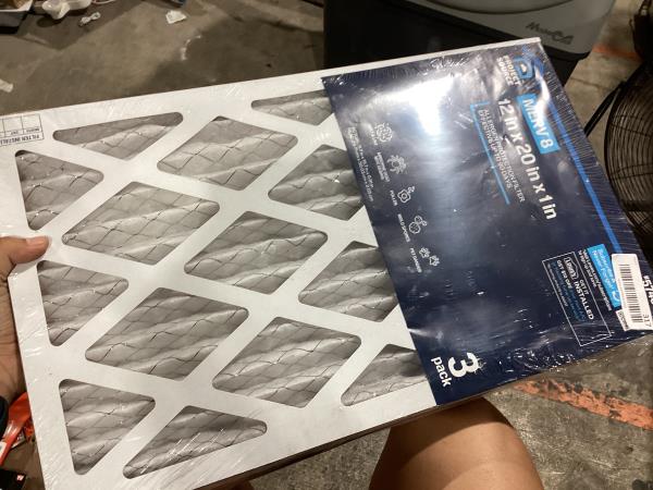 Lot # 317 Project Source 12 x 20 x 1 pleated Air Filter