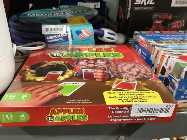 Lot # 467 Apples to Apples Party in a Box Family Game