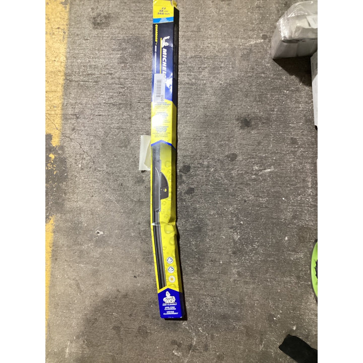 Lot # 1020 Michelin 22 Inch Wiper Blade 1680378 - $22