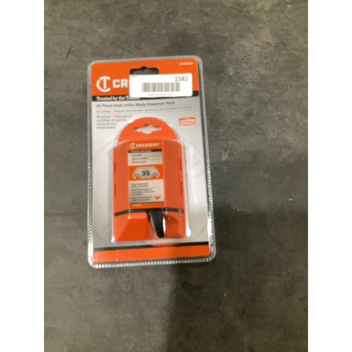 Lot # 1581 Crescent Utility Blade Pack $7.00