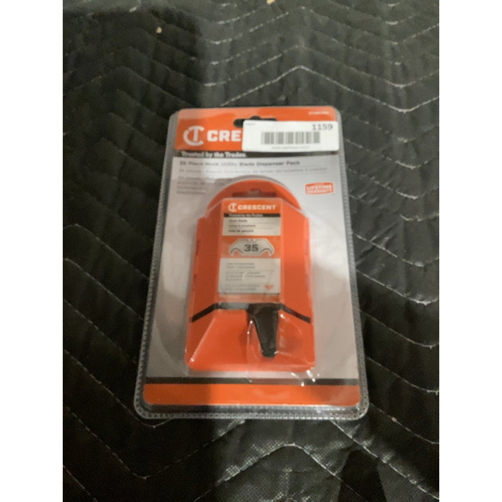 Lot # 1159 Crescent Blade Pack $7.00