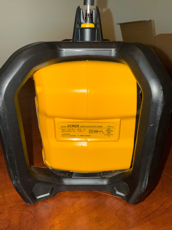 DEWALT Bluetooth Jobsite Radio (Used)
