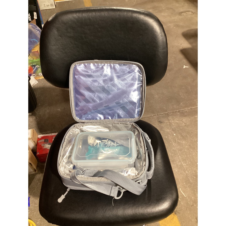 Lot # 1050 TITAN by Arctic Zone Insulated Lunch Bag $30